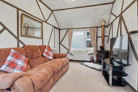 1 bedroom detached bungalow for sale, Newport, Great Yarmouth NR29