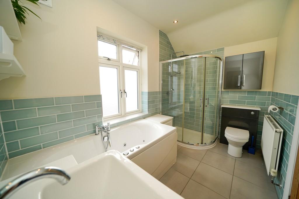 Ensuite 2bes