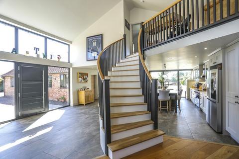 4 bedroom barn conversion for sale, Burston, Diss