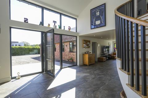 4 bedroom barn conversion for sale, Burston, Diss