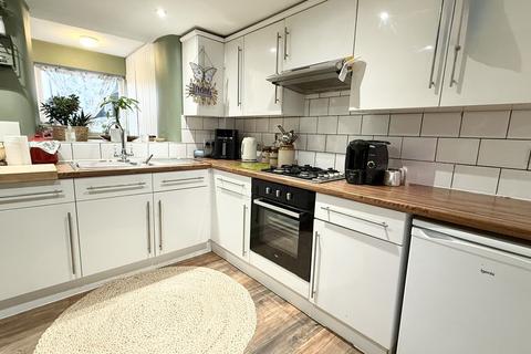 2 bedroom end of terrace house for sale, Manor Road, Brackley