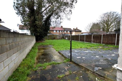 3 bedroom semi-detached house for sale, Wheatley Crescent, Hayes