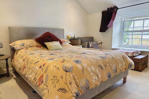 2 bedroom cottage to rent, Truro TR4