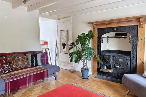2 bedroom cottage to rent, Truro TR4