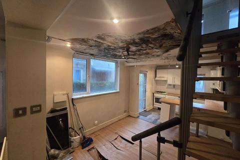 1 bedroom flat for sale, 257A Wick Road, Hackney, London, E9 5DG