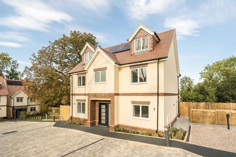 undefined, Pollards Hill North, Streatham