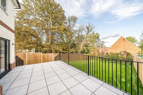 undefined, Pollards Hill North, Streatham
