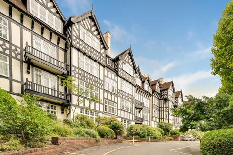 3 bedroom flat to rent, Clifton Court, London NW8