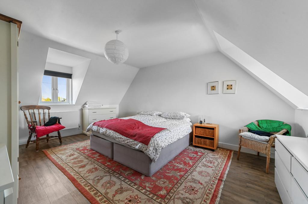Standish-bedroom (3)