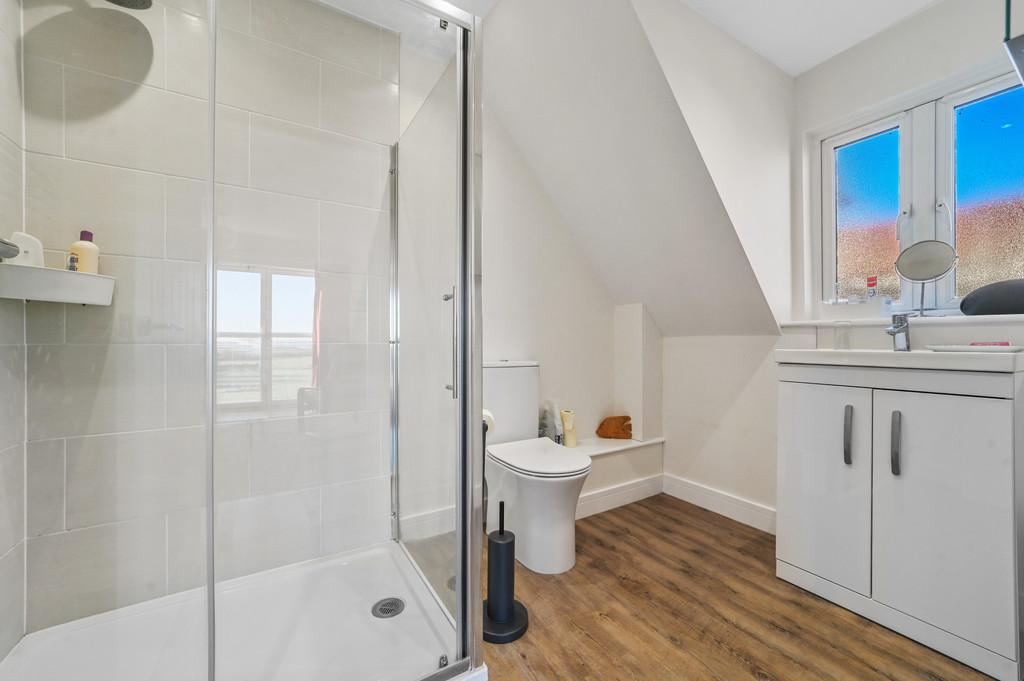 Standish-bathroom