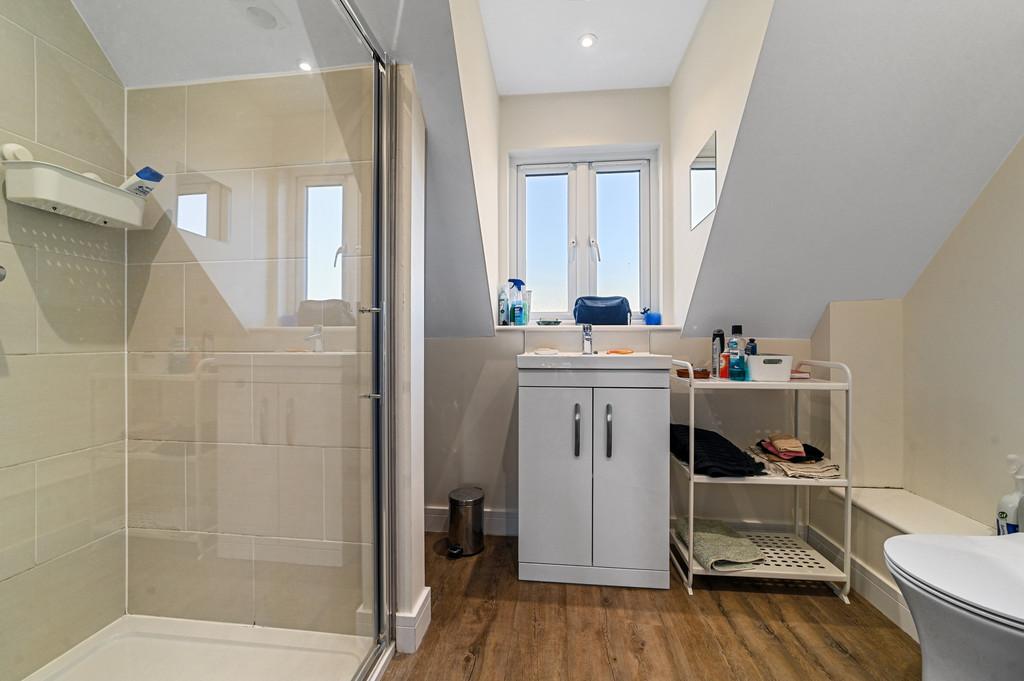 Standish-bathroom (2)
