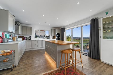4 bedroom detached house for sale, East Mersea, Colchester