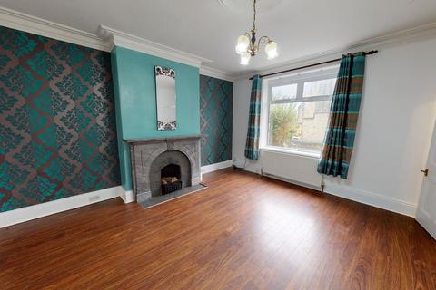 3 bedroom semi-detached house to rent, Church Street, West Yorkshire WF16