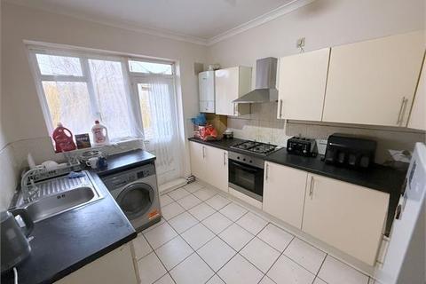 3 bedroom flat for sale, Passfields, Bromley Road, Catford, London,