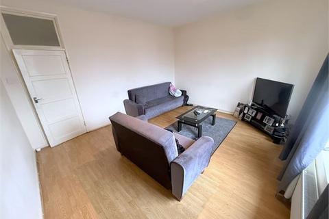 3 bedroom flat for sale, Passfields, Bromley Road, Catford, London,