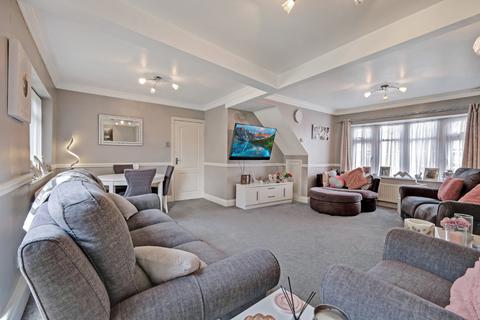 4 bedroom end of terrace house for sale, Southcote Row, Fryerns, Basildon, Essex, SS14 3PX