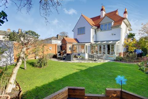 3 bedroom detached house for sale, Bridle Road, Maidenhead, SL6