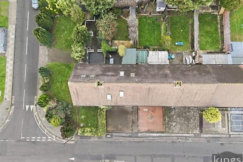 4 bedroom terraced house for sale, Elsinge Road, Enfield