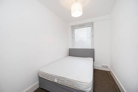 undefined, Mace Street, Bethnal Green, London, E2