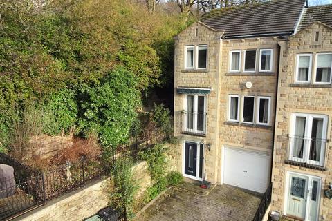 undefined, Chancel Court, Longwood HD3