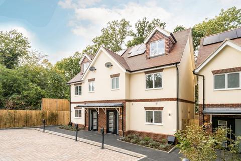 Pollards Hill North, Streatham SW16