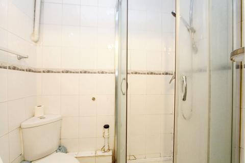 1 bedroom terraced house to rent, Angus Gardens, London, NW9