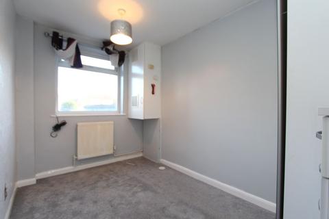 1 bedroom terraced house to rent, Angus Gardens, London, NW9