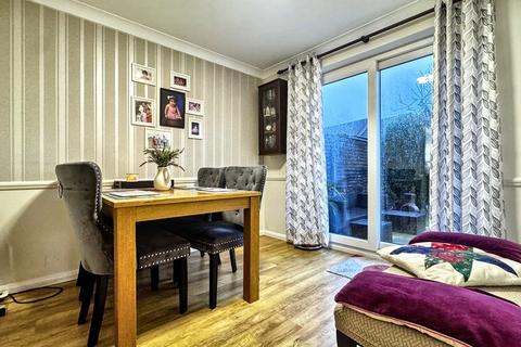 3 bedroom house to rent, Ellan Hay Road Bradley, Bristol BS32