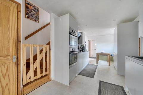 undefined, Pearce Close, Cookham, SL6