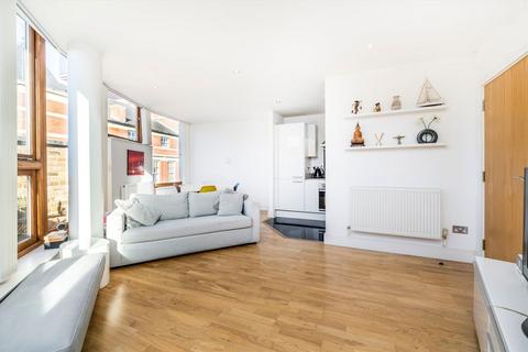 1 bedroom flat for sale, Green Walk, London SE1