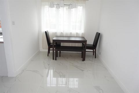 3 bedroom end of terrace house for sale, South Park, Armadale