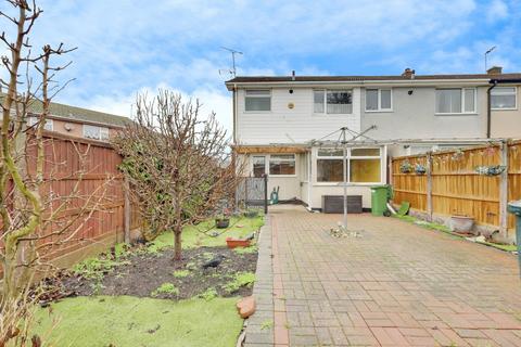 3 bedroom end of terrace house for sale, Haven Close, Canvey Island, SS8