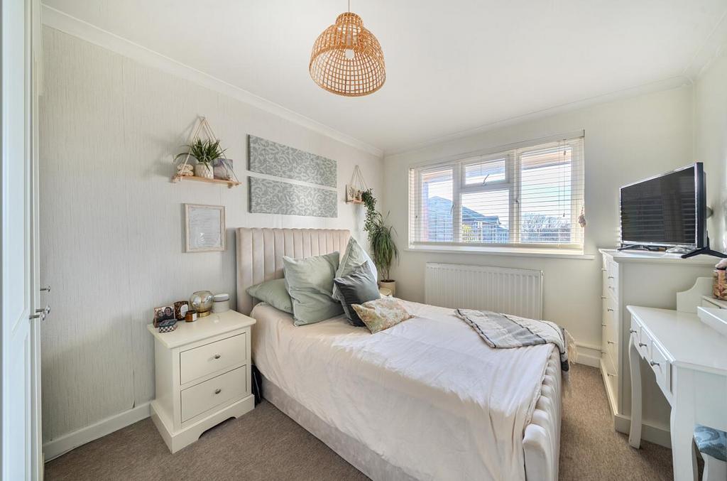 Bedroom1a.jpg