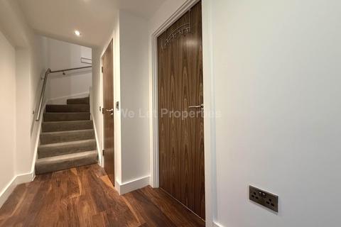 2 bedroom apartment to rent, Ordsall Lane, Salford M5