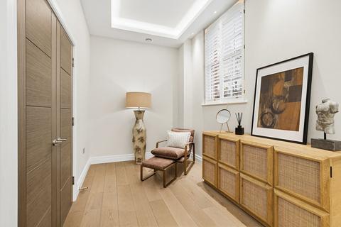 undefined, Pavilion Road, Knightsbridge, London