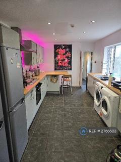 6 bedroom terraced house to rent, King Edwards Road, Swansea, SA1