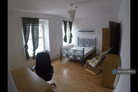 6 bedroom terraced house to rent, King Edwards Road, Swansea, SA1