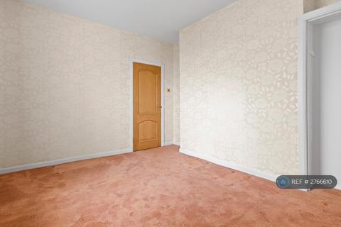 3 bedroom terraced house to rent, Seright Square, Crookedholm, Kilmarnock, KA3