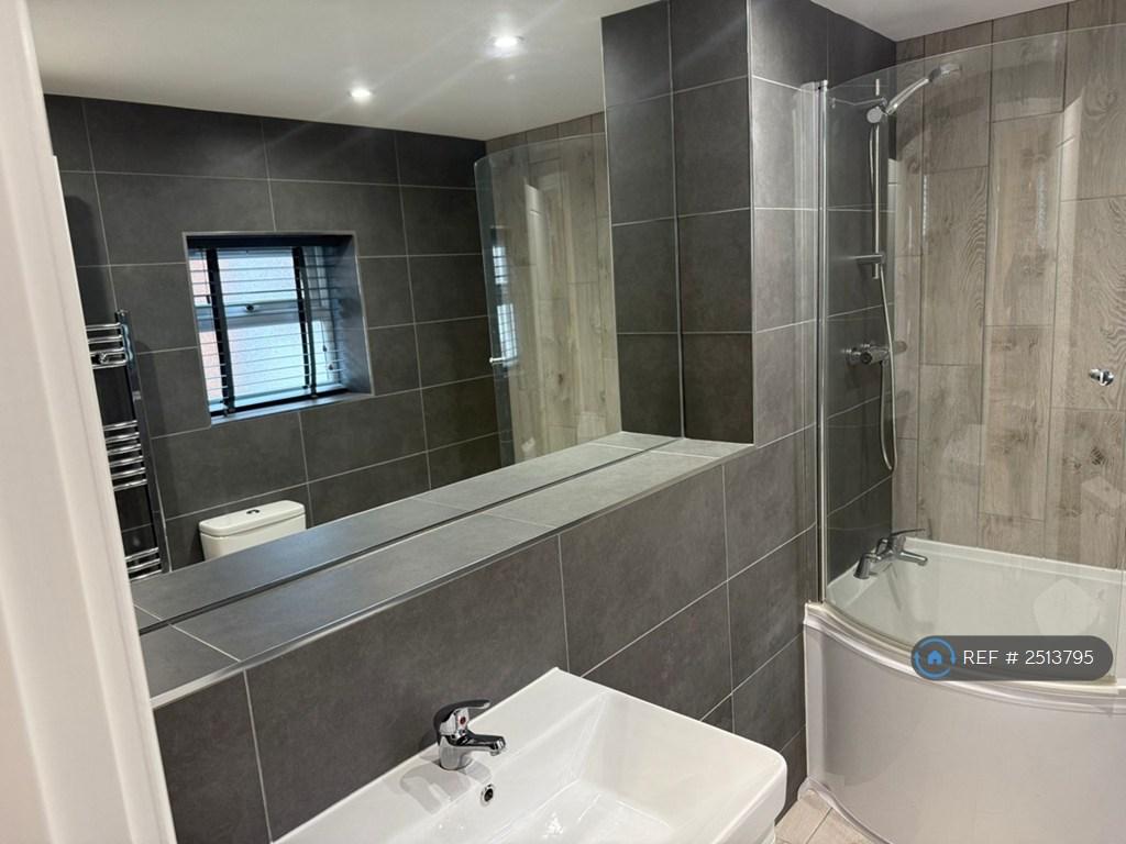 Main Bathroom