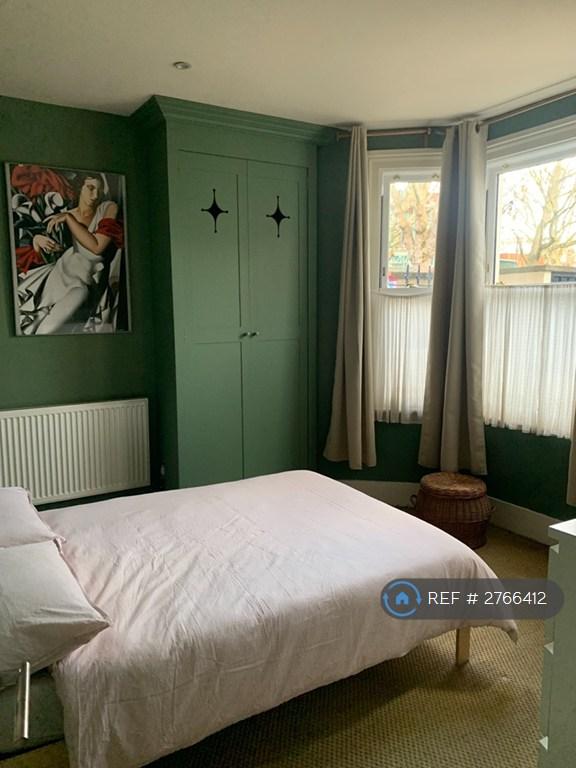 Front Bedroom Photo 1