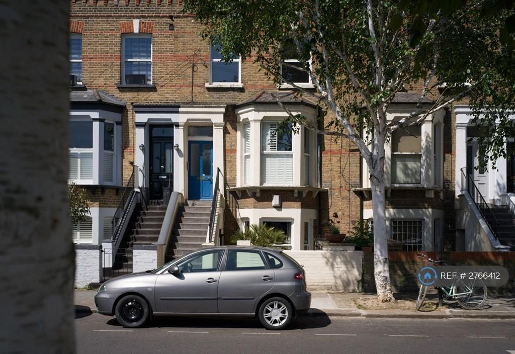 Ashmore Road Apartment Entrance