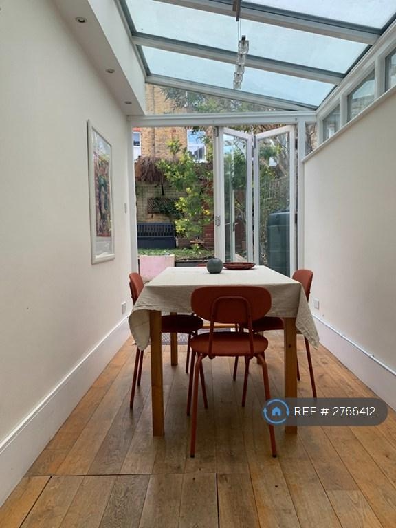 Dining Room Photo 2
