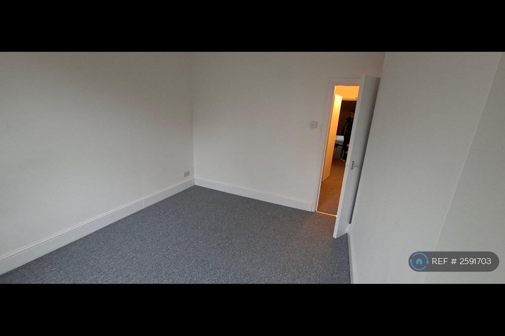 Living/Bed Room