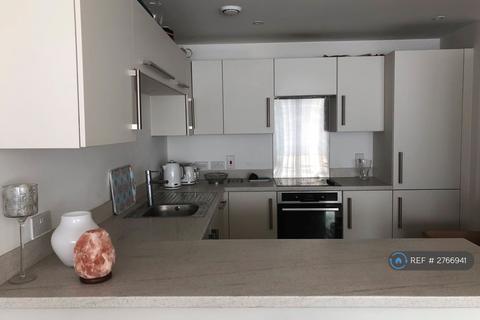 2 bedroom flat to rent, London, London, SW18