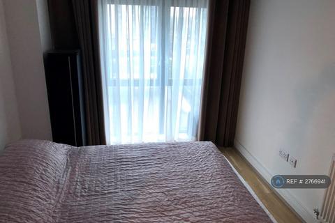 2 bedroom flat to rent, London, London, SW18