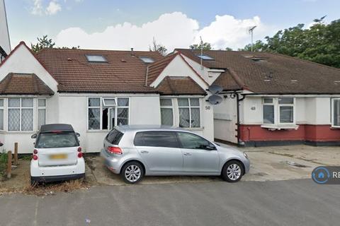 2 bedroom flat to rent, Brentmead Place, London, NW11