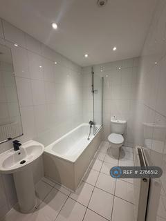 2 bedroom flat to rent, Shoreditch High Street, London, E1