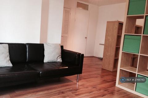 undefined, High Street, Hull, HU1