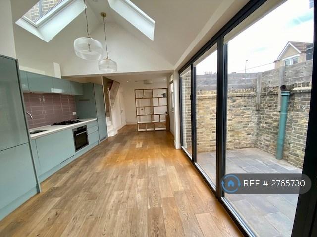 Open Plan Ground Floor/Bi-Fold Doors