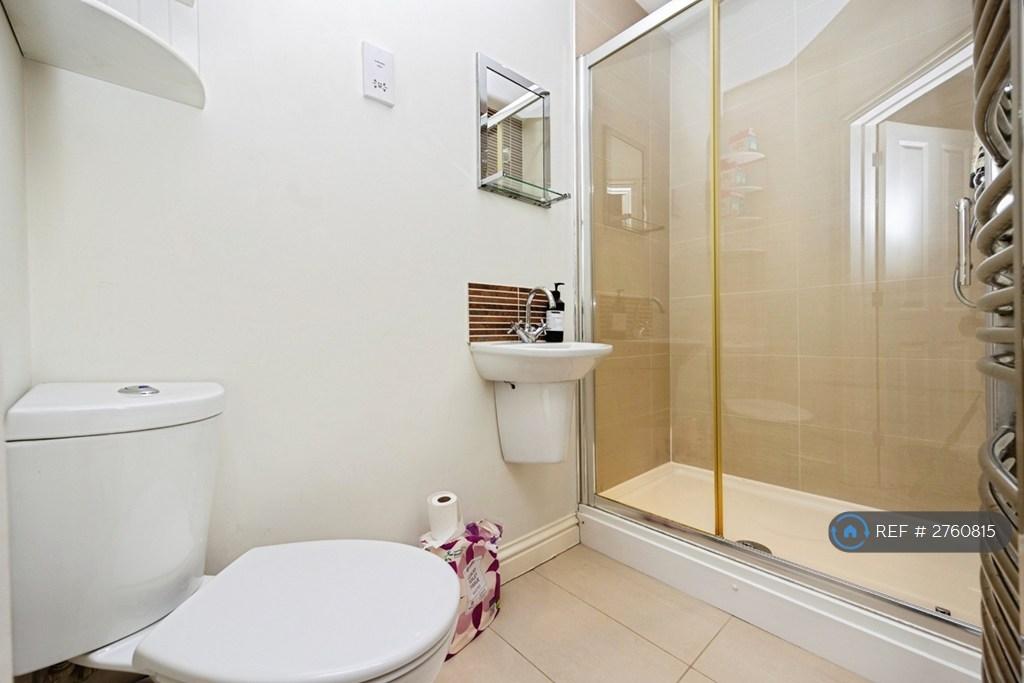 Master Ensuite
